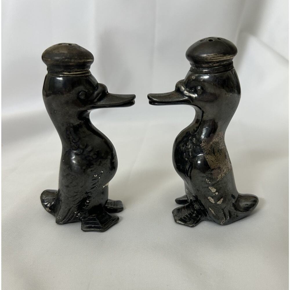 Vtg Pewter Duck Salt & Pepper Shakers . W. B Mfg Co. C-98